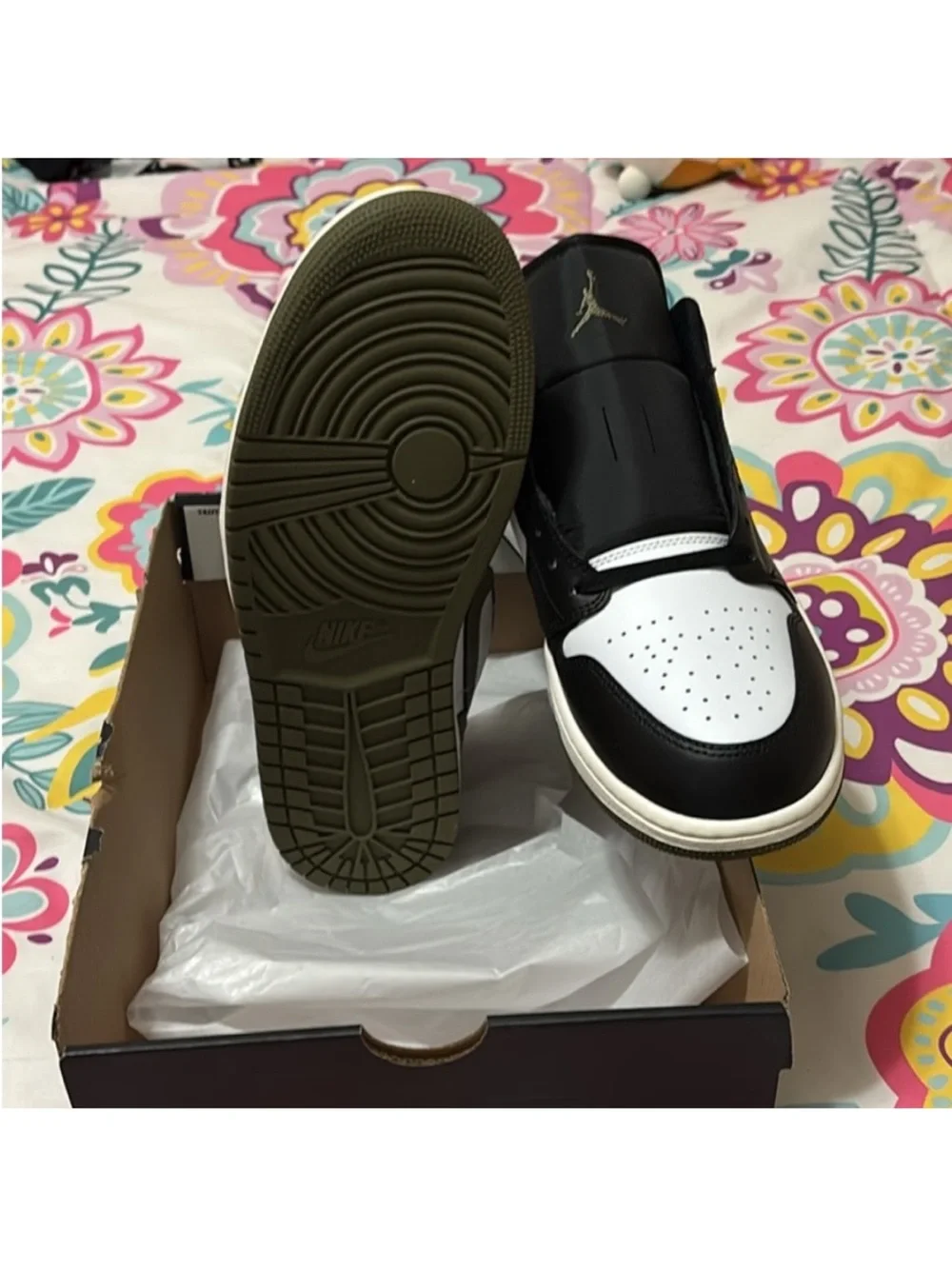 Men's Air Jordan 1 Low Black ,White Olive Green